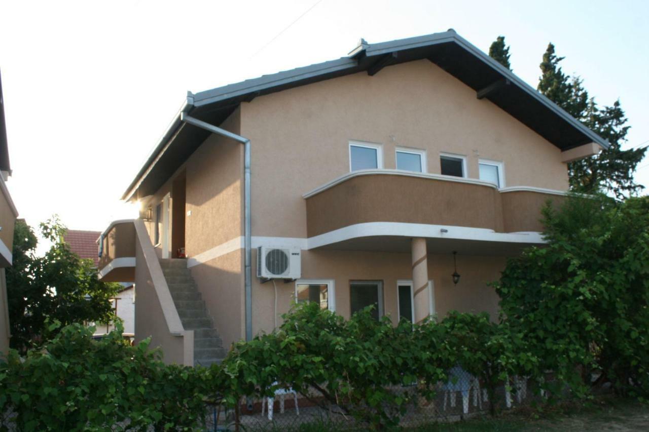 Apartments Emerald Ulcinj Exterior foto